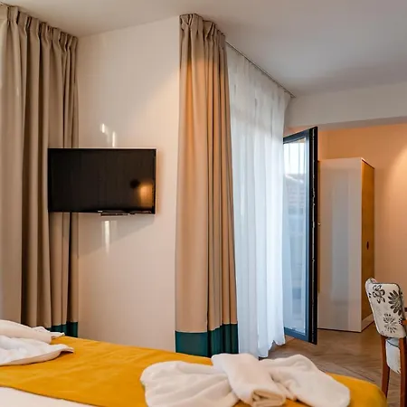 Хотел семеен лаксо 2*